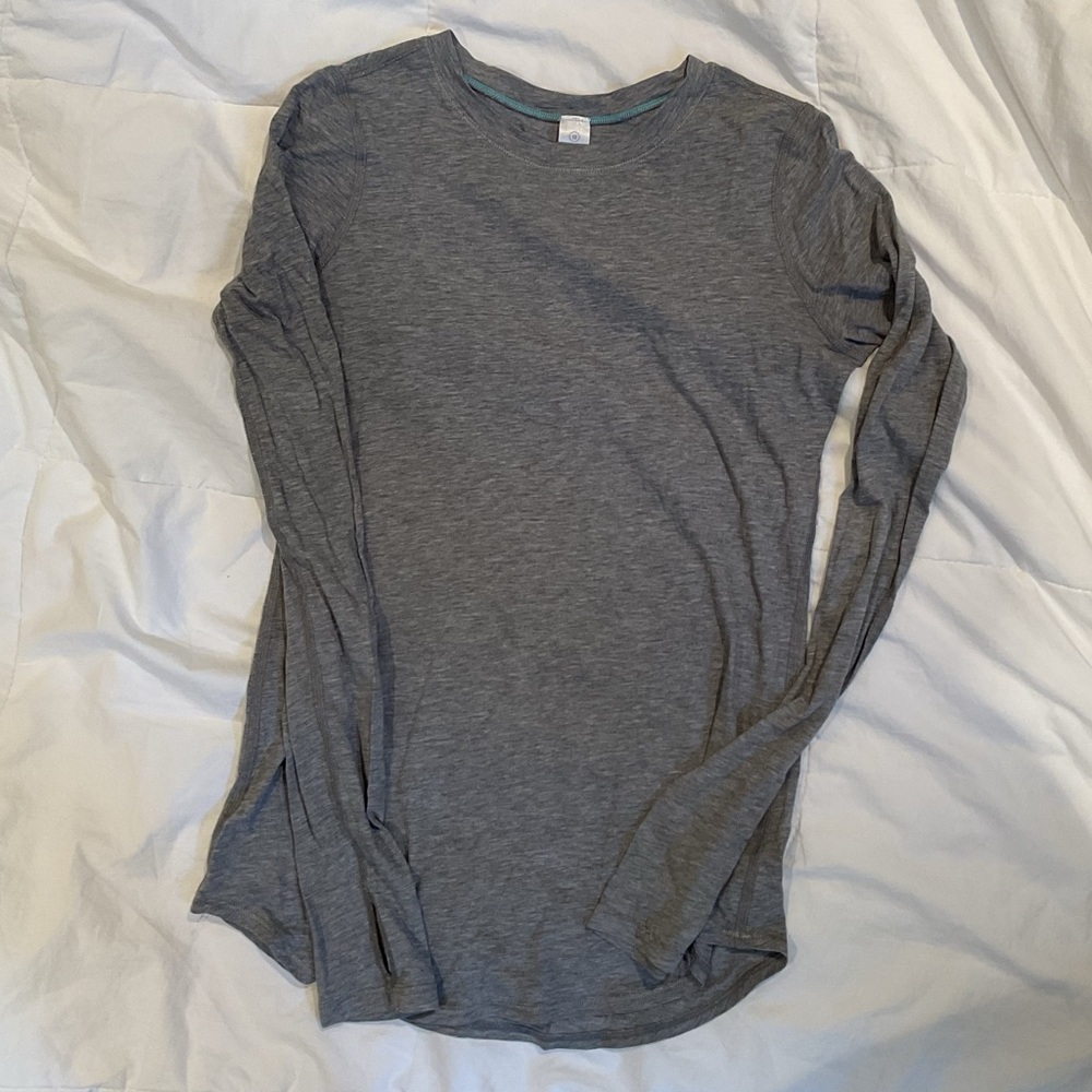 Long Sleve Ivivva Shirt w/Thumb Holes